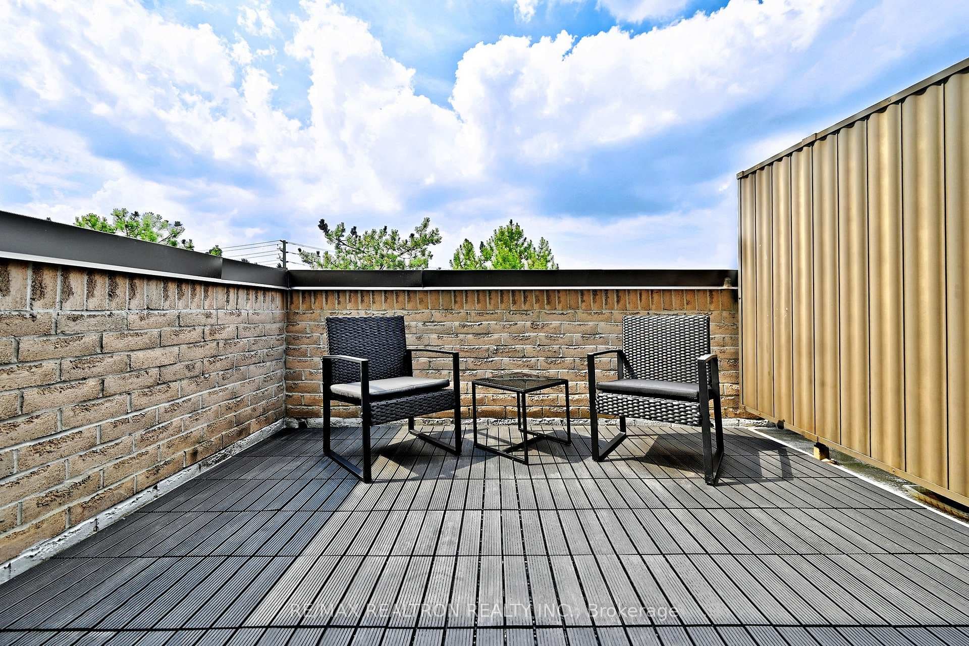 4005 Don Mills Road Unit 322 photo 12