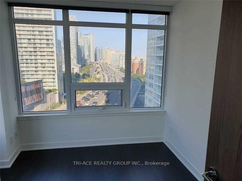 19 Bathurst Street Unit 1506 photo 19