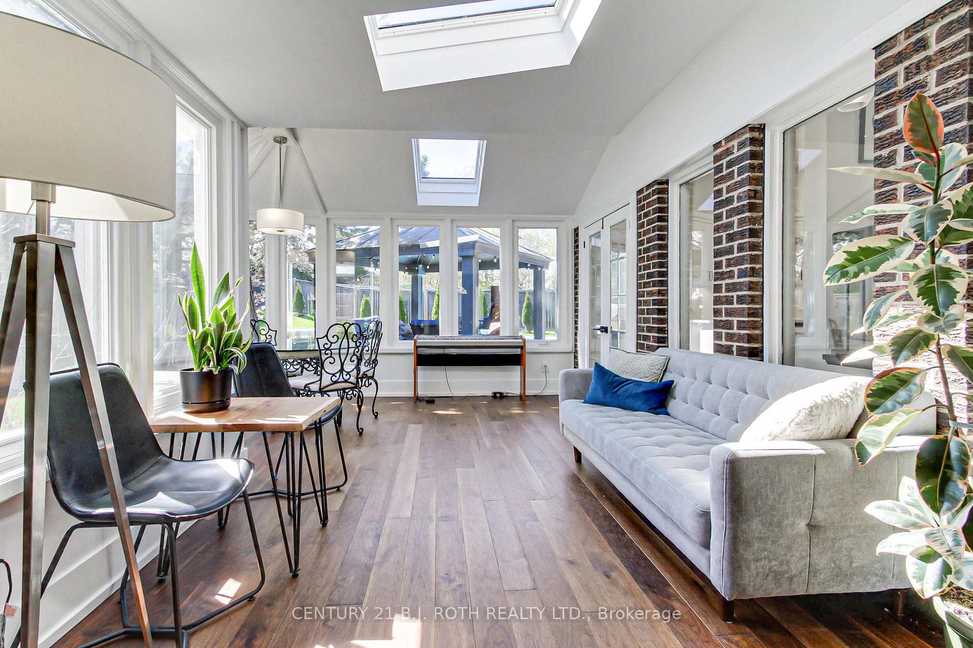 2931 Saint Malo Circle photo 6