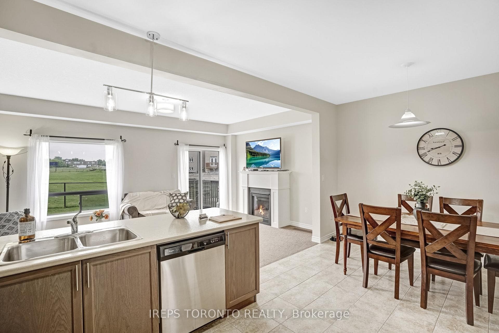 181 Lormont Boulevard photo 17