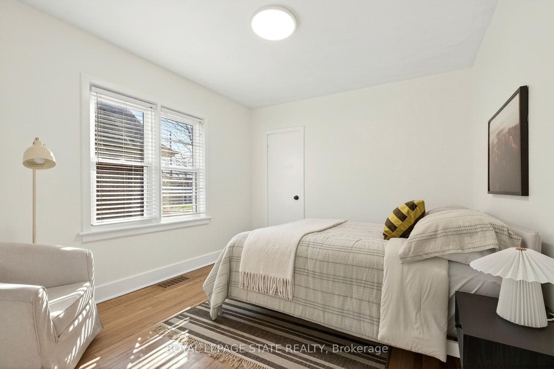 33 East 34th Street photo 20