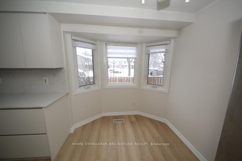 700 Erinbrook Drive Unit 10 photo 12