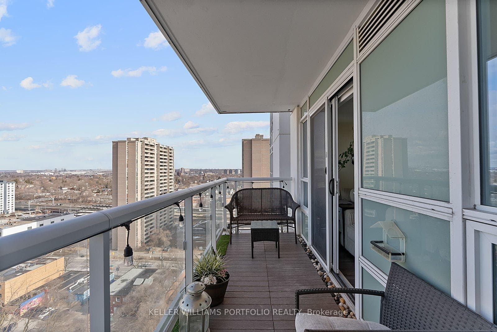 10 Wilby Crescent Unit 1807 photo 28