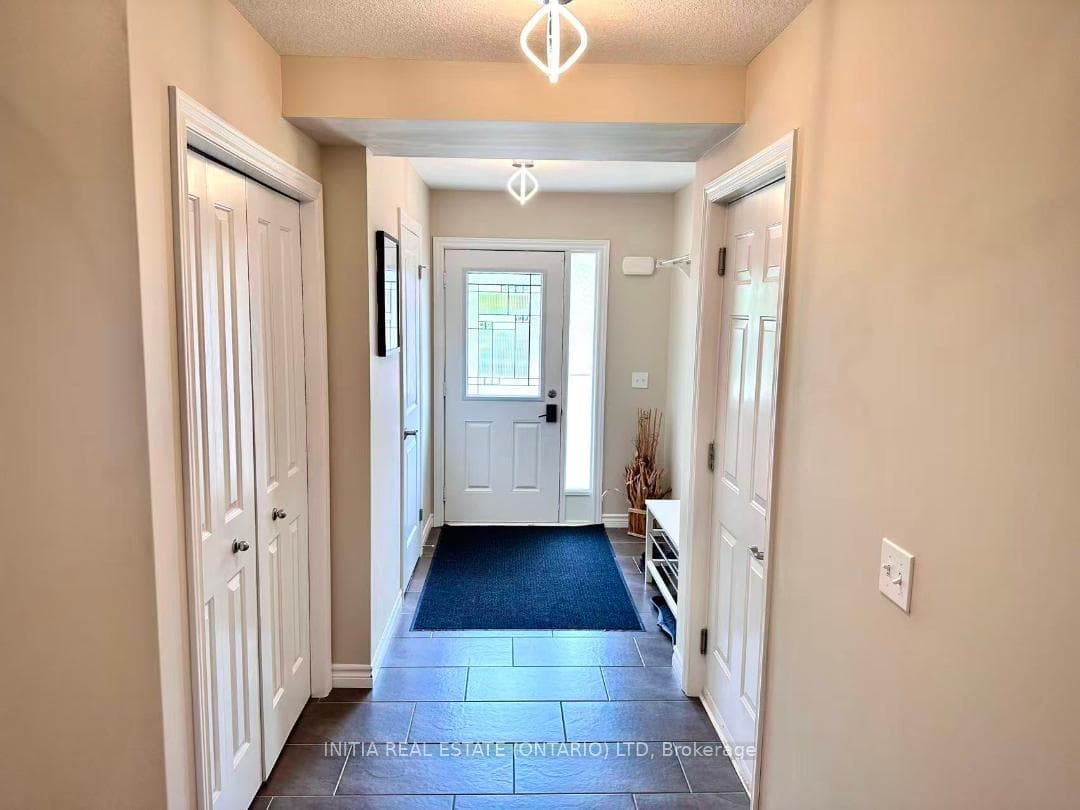 1010 Fanshawe Park Road Unit 31 photo 2