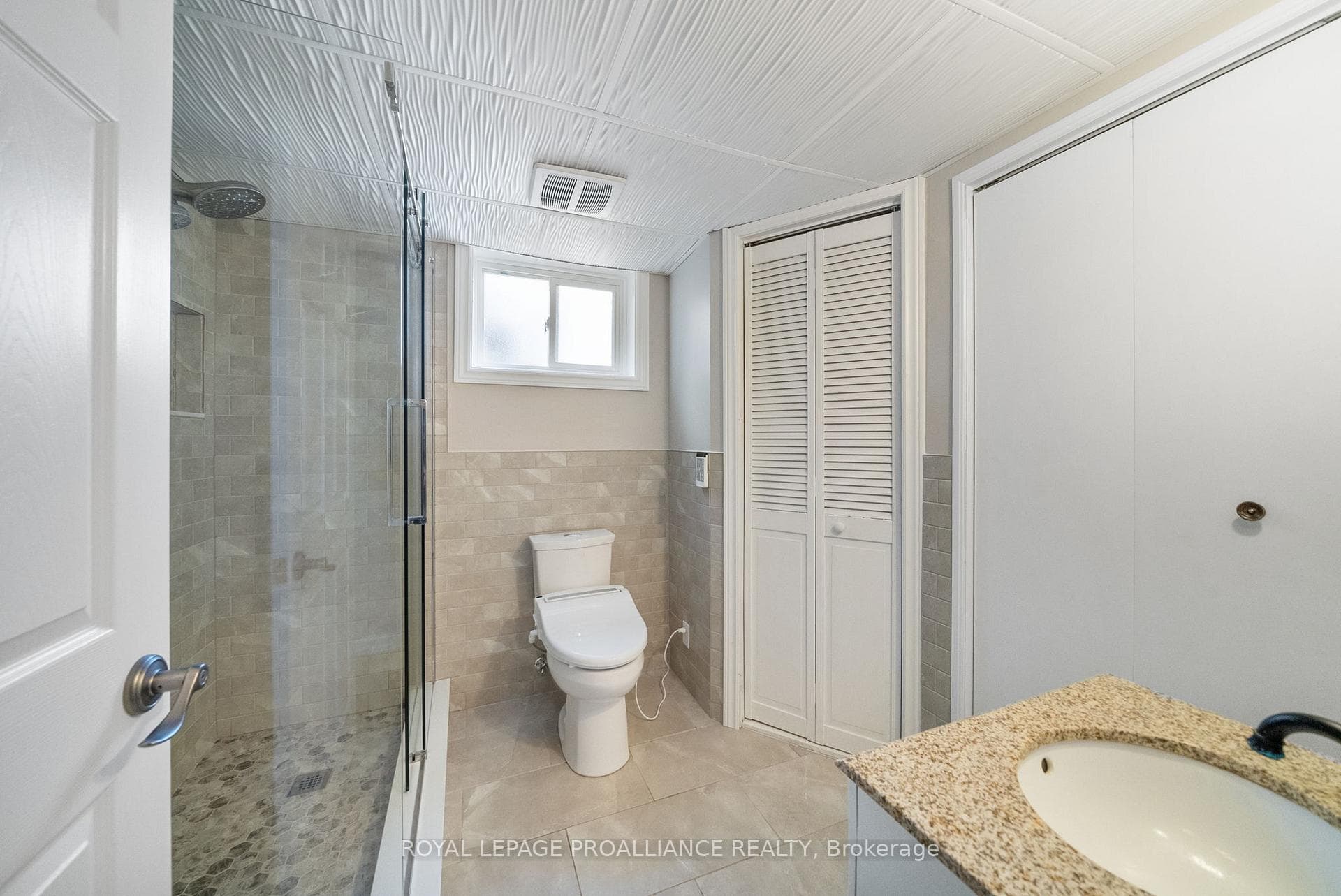 1688 Wallbridge Loyalist Road photo 28