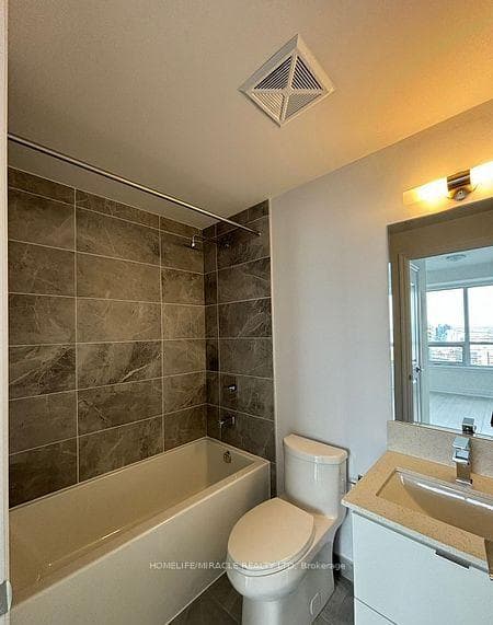 30 Elm Drive Unit 3311 photo 9