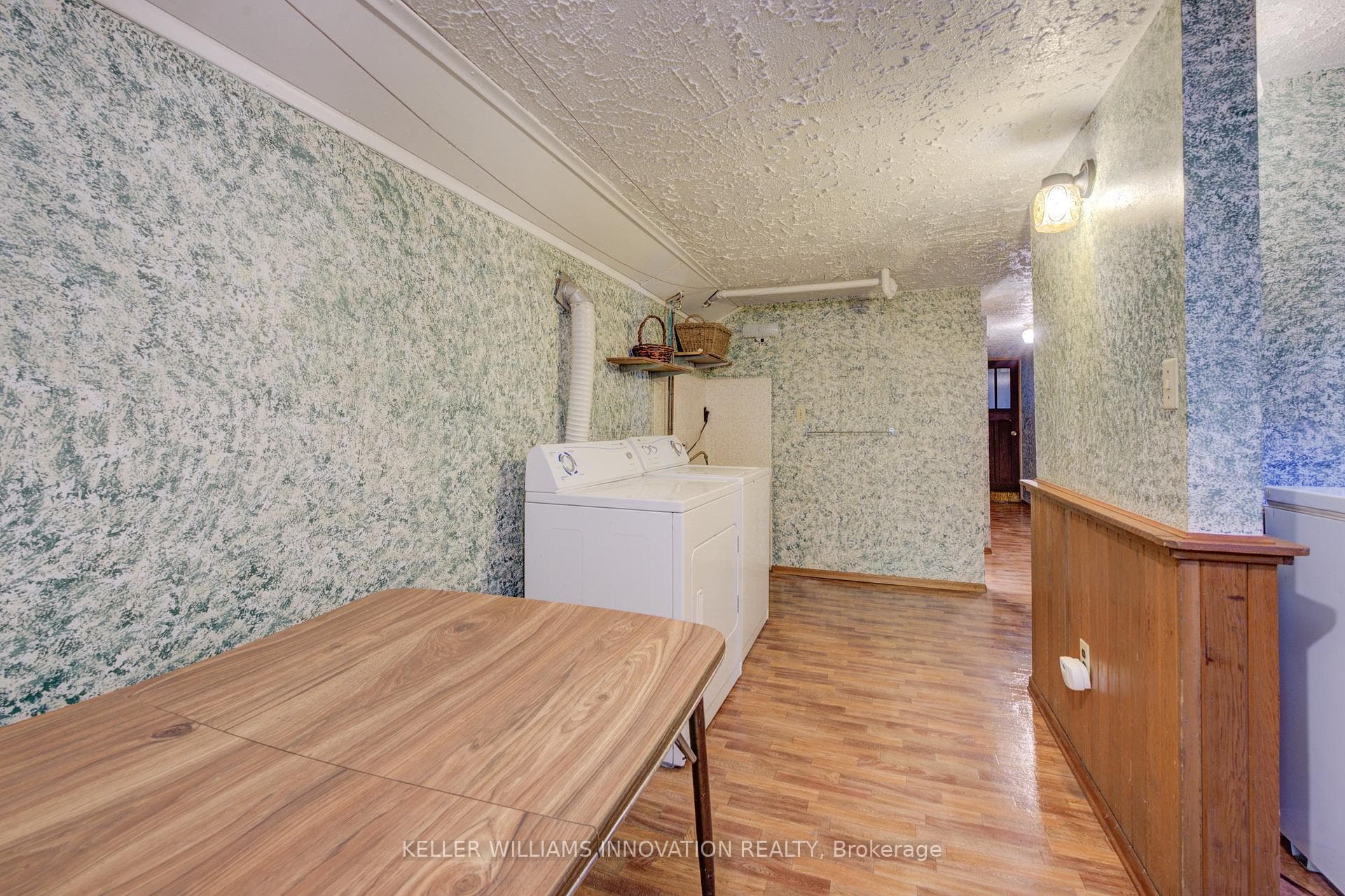 10 Shelley Place photo 28