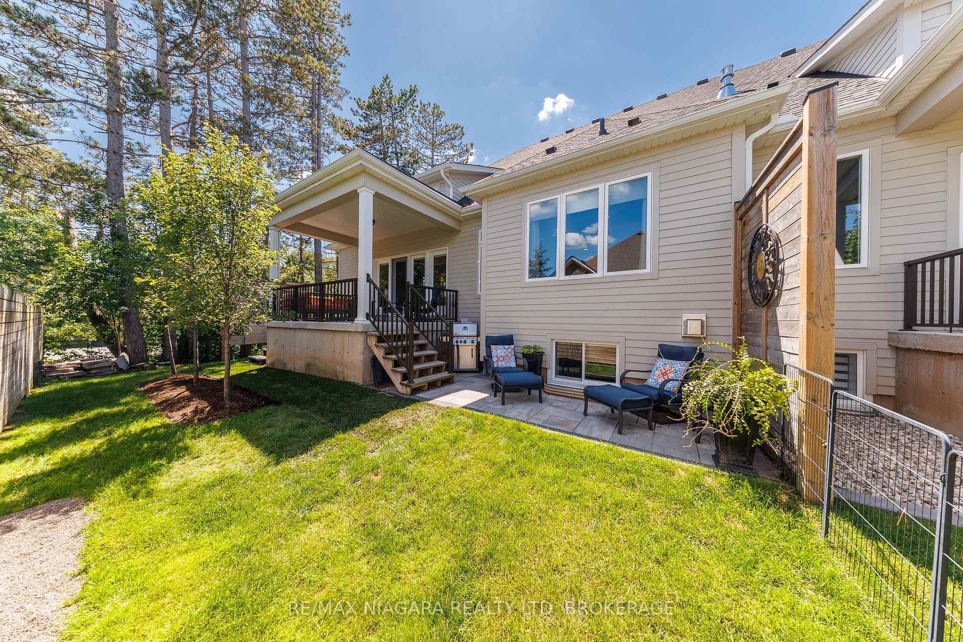 26 Sassafras Row photo 38