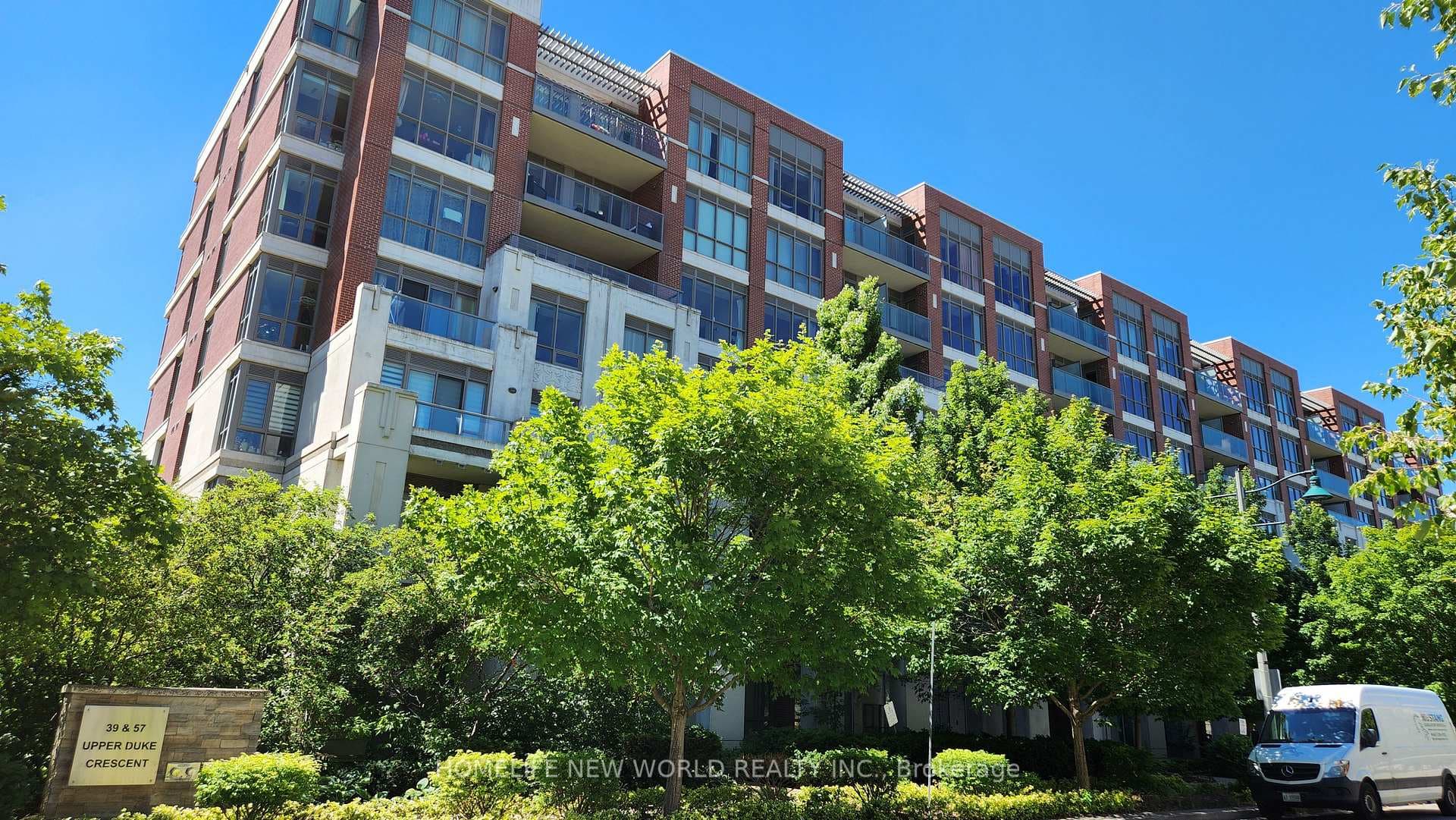 39 Upper Duke Crescent Unit 507 photo 1
