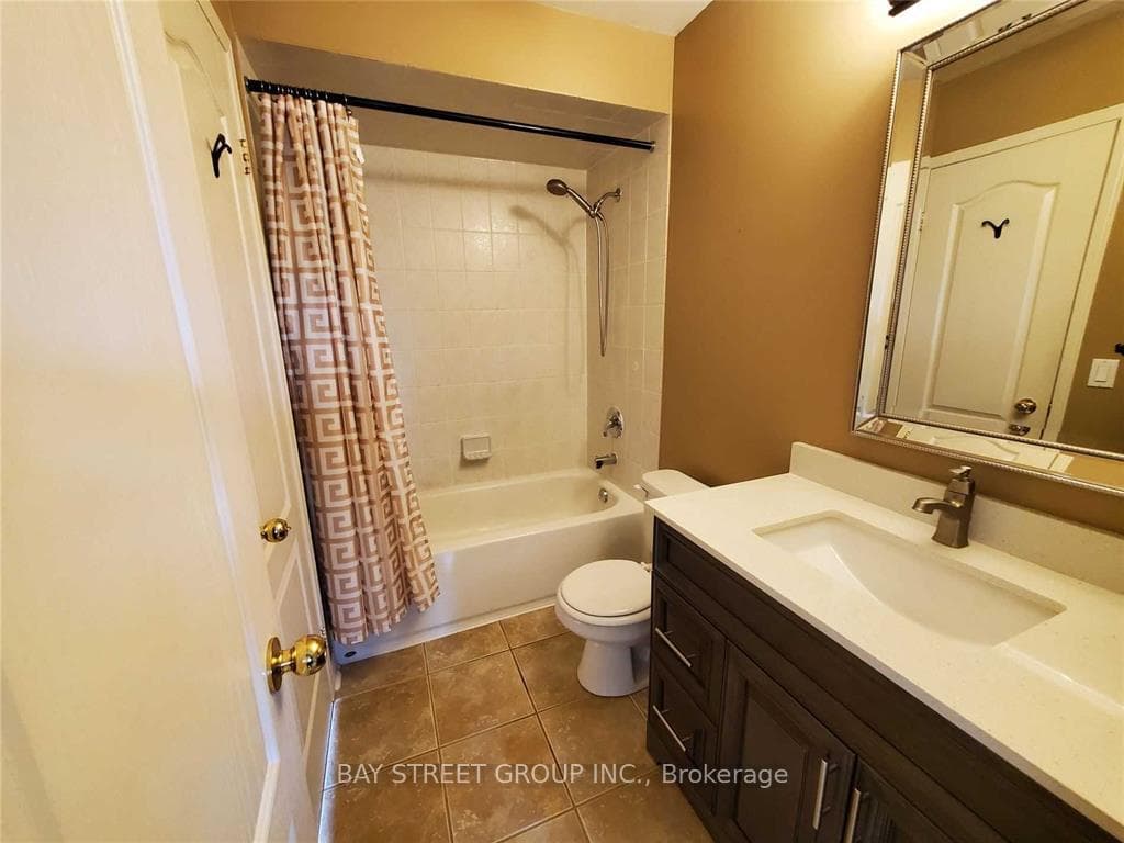 5055 Heatherleigh Avenue Unit 40 photo 18