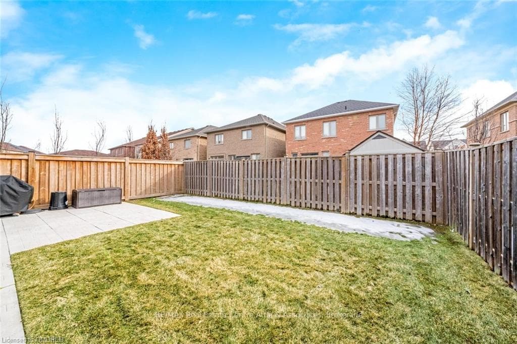263 HOLLOWAY Terrace photo 47