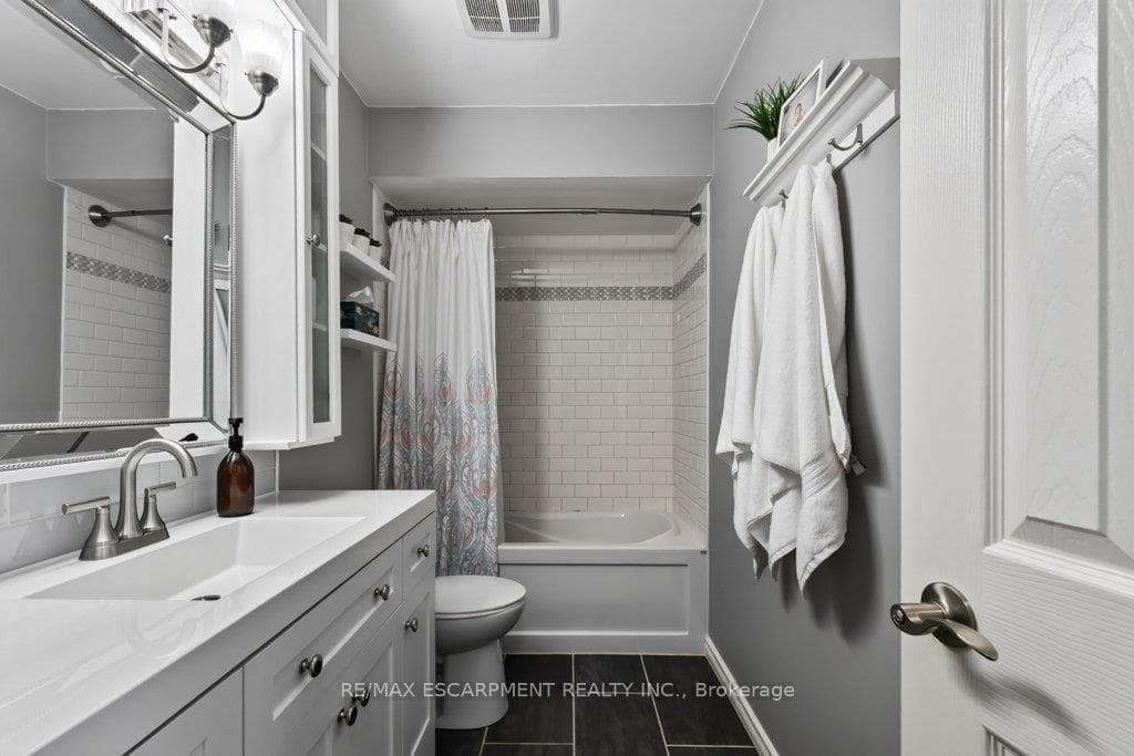 88 Commerford Street photo 7