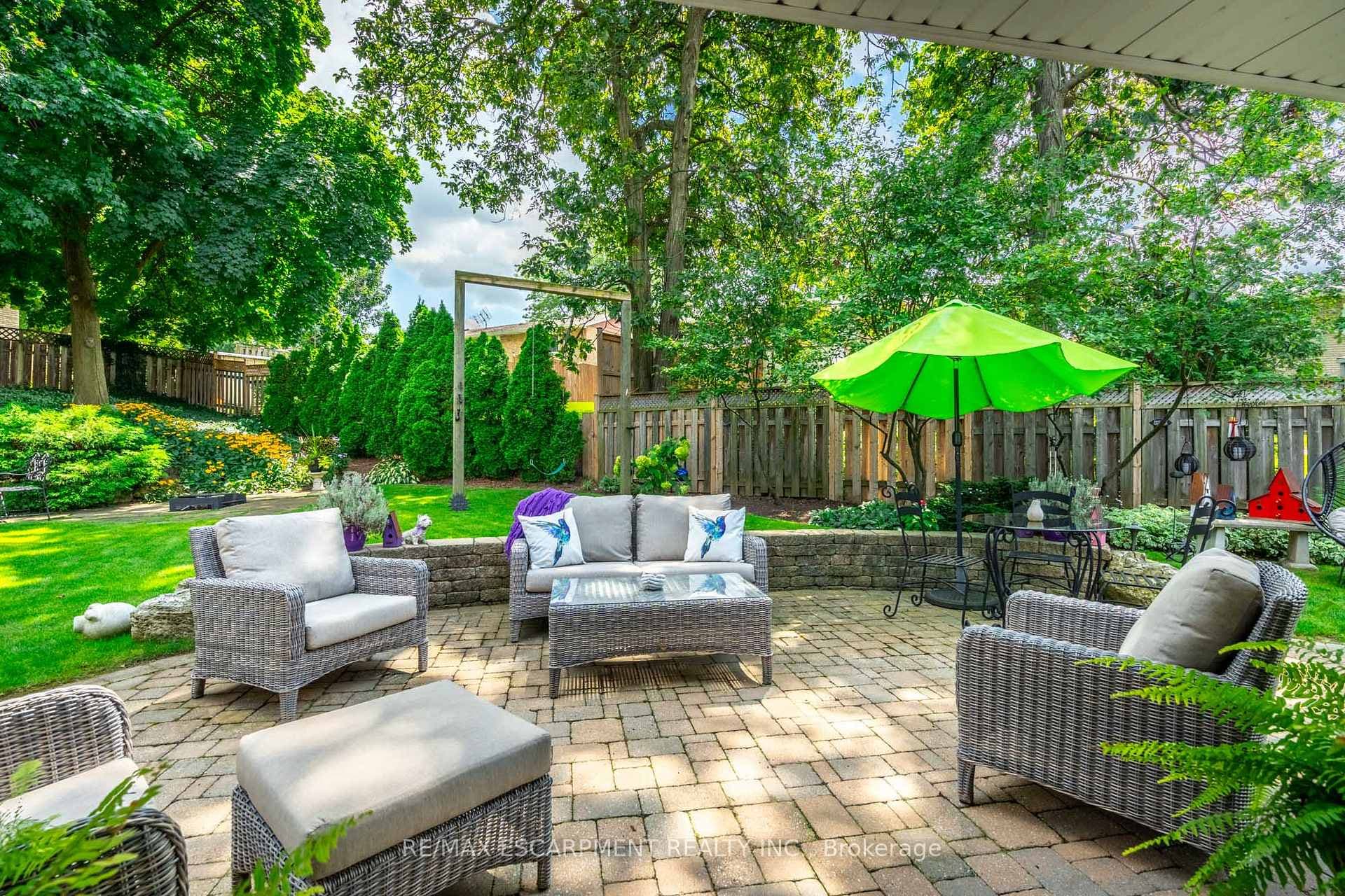 63 FORESTGATE Drive photo 34