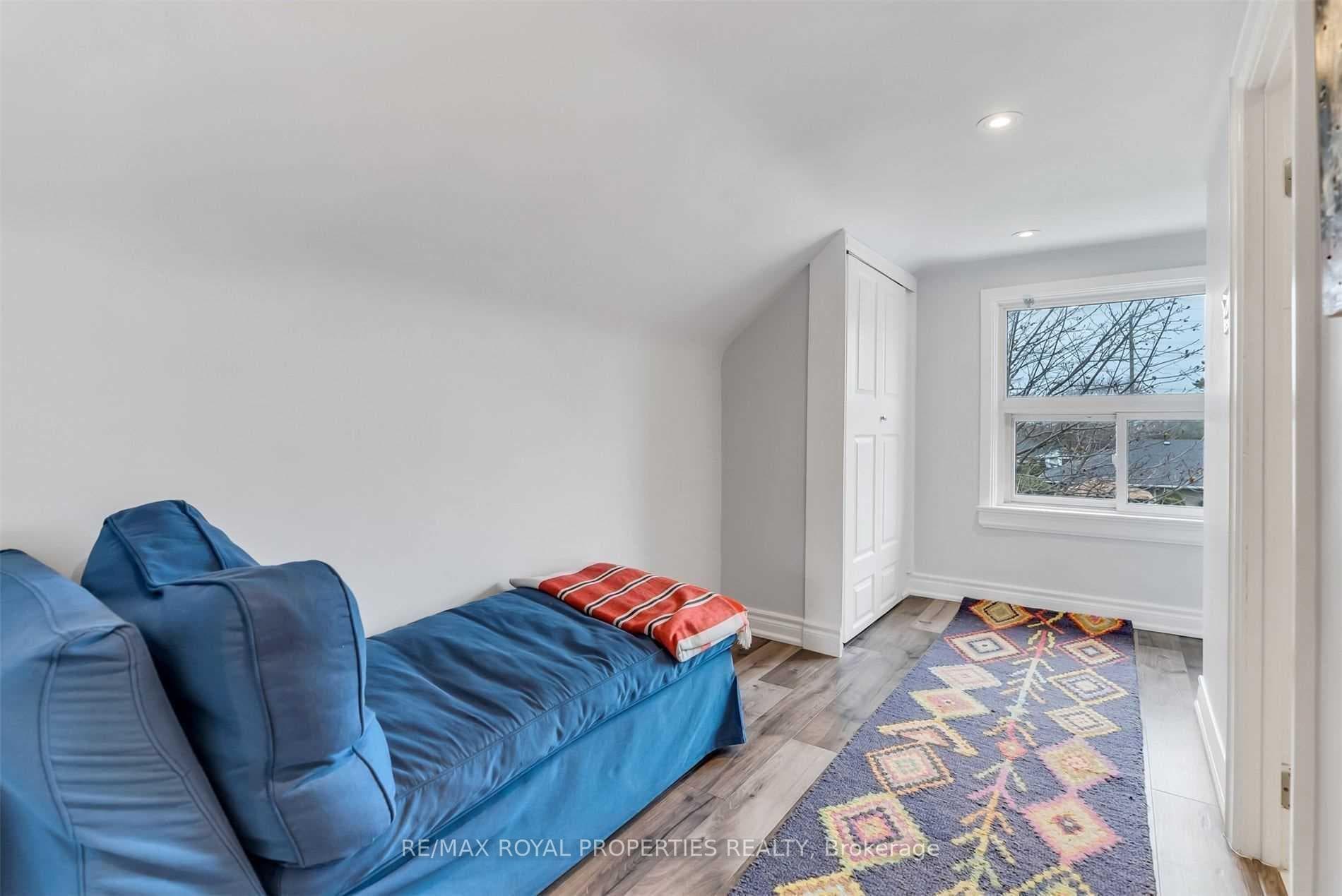806 King Street photo 16