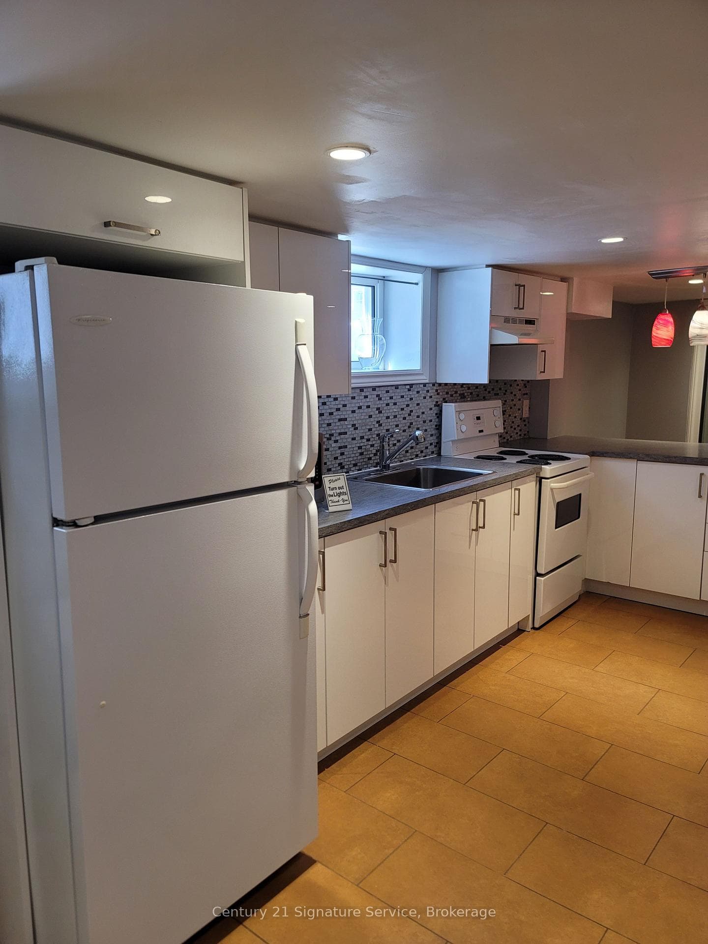 170 Schell Avenue Unit Basement photo 4