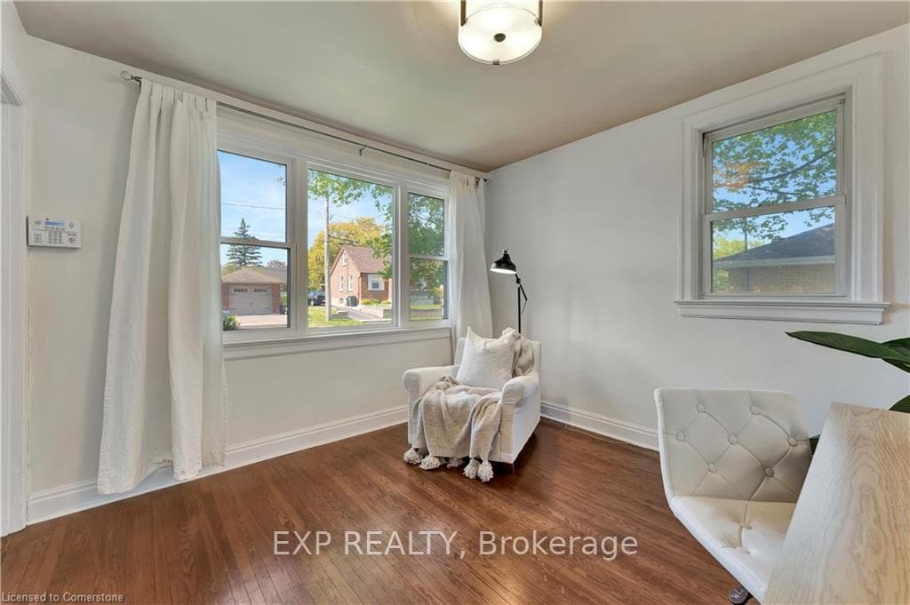 25 Rosewood Avenue photo 16