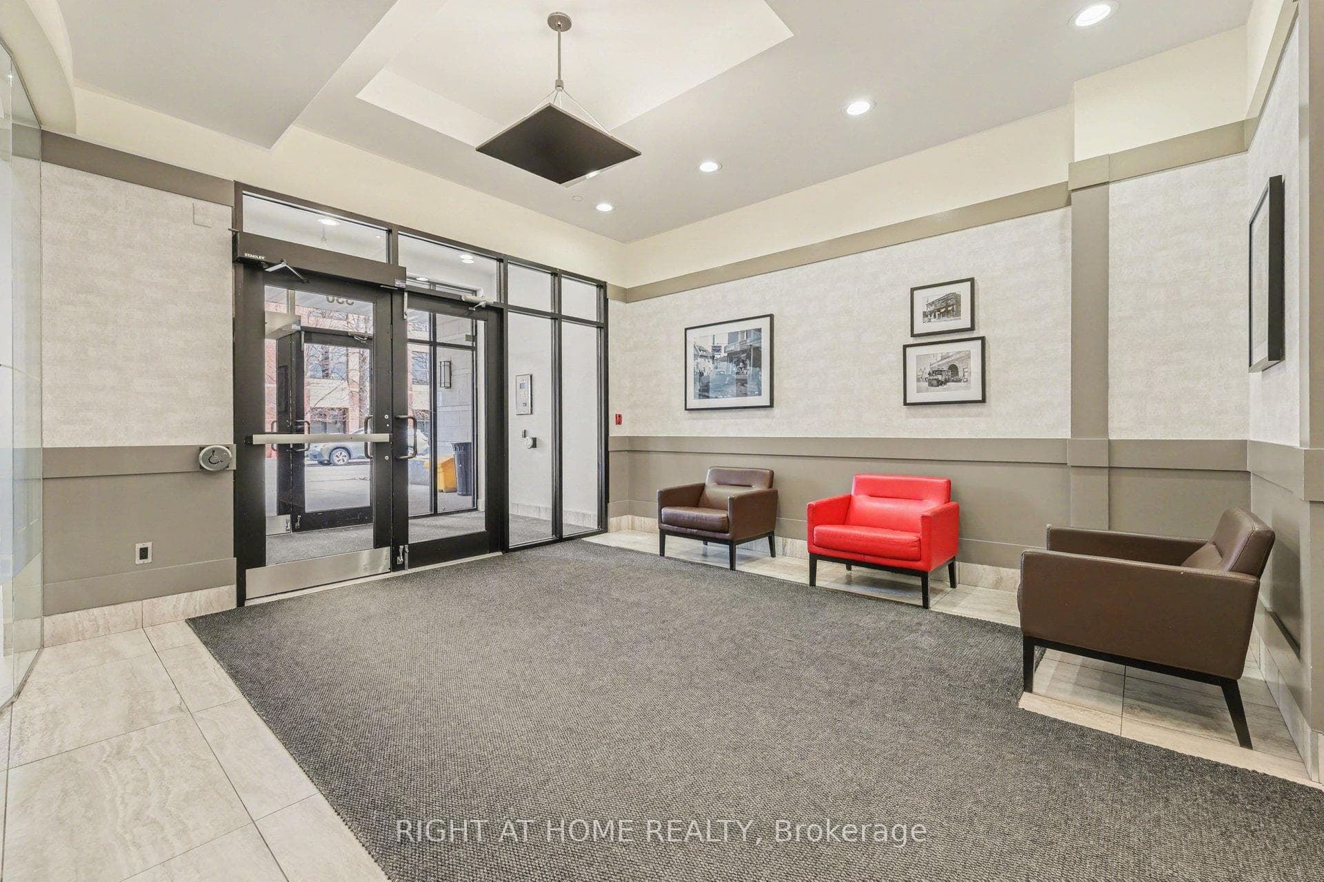 330 Loretta Avenue Unit 810 photo 22