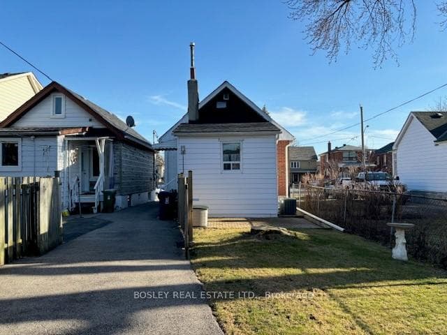 32 Pendeen Avenue photo 17