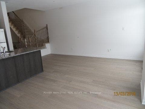 122 Camden Point photo 3