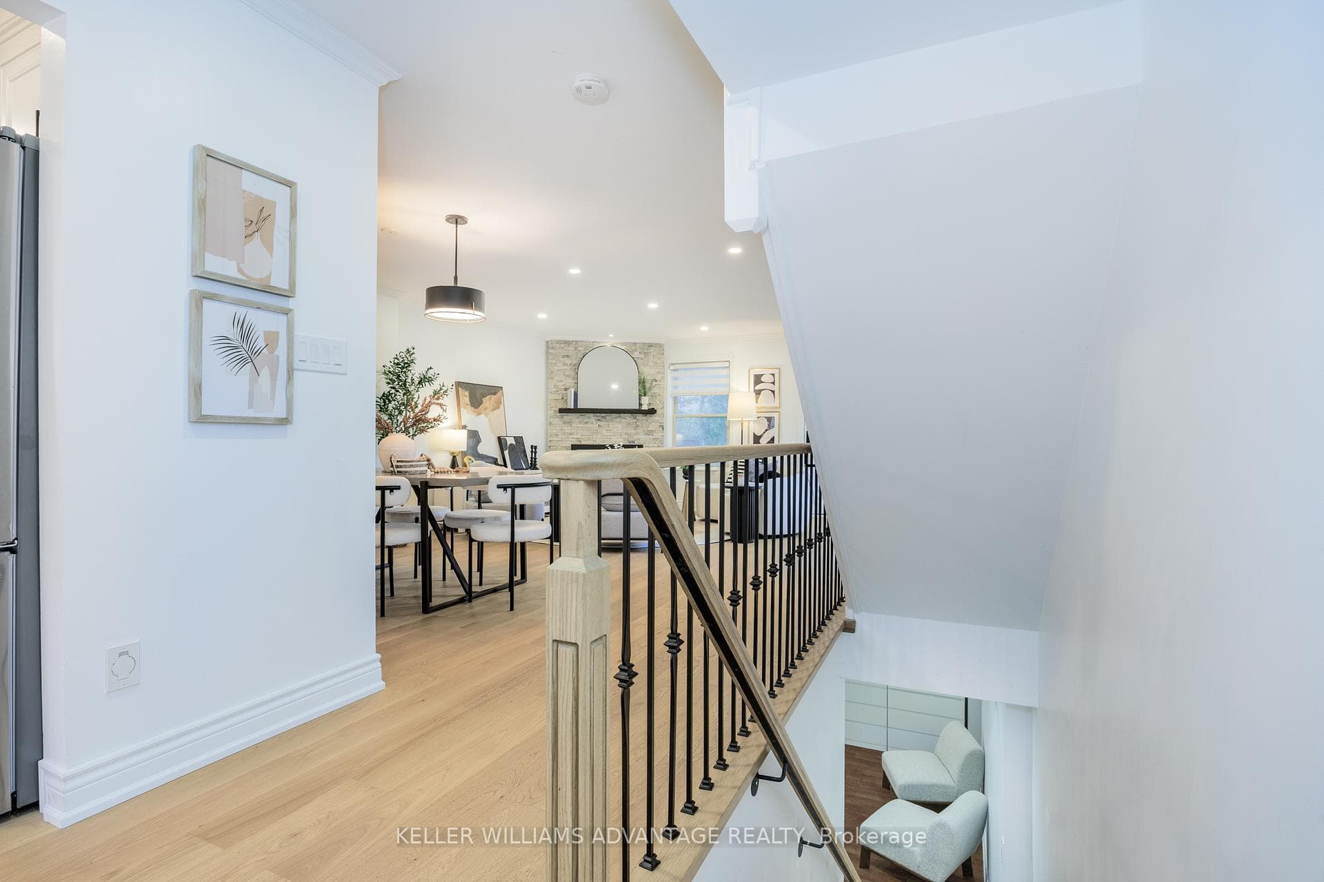 129 Confederation Way photo 33