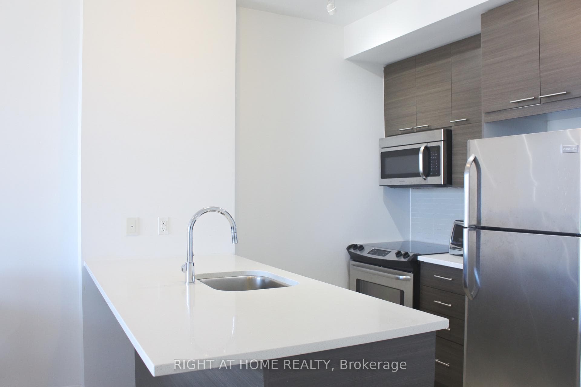 66 Forest Manor Road Unit 1003 photo 16