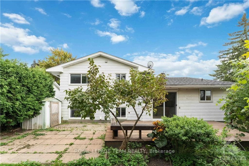 871 THORNDALE Drive photo 30