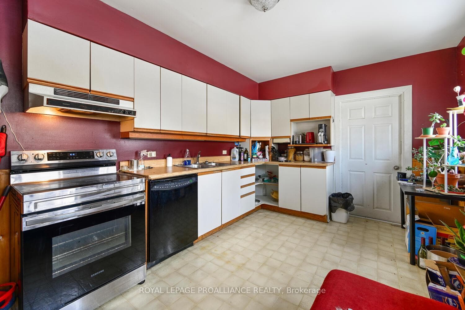 542-544 Middle Street photo 6