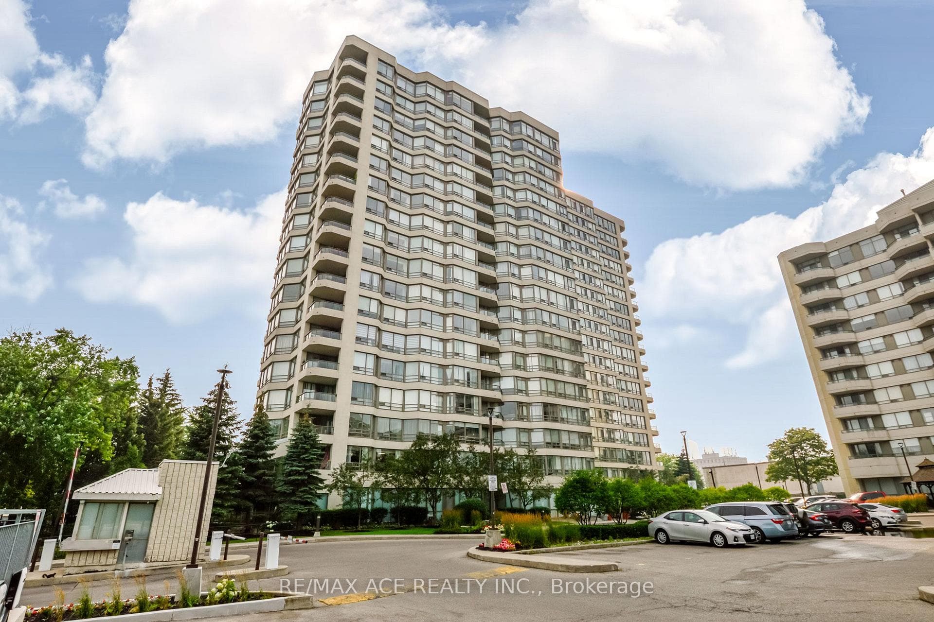 75 King Street Unit 201 photo 1