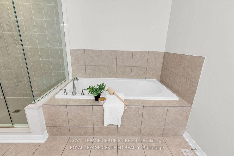 188 Beaveridge Avenue photo 33