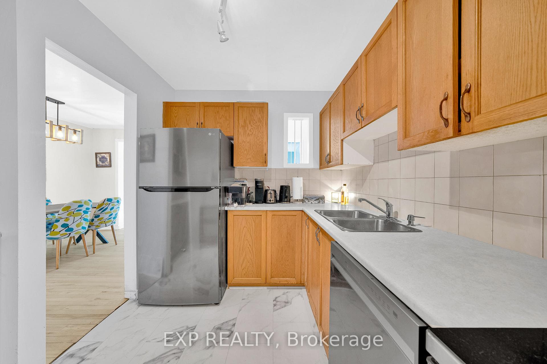 6431 Timothy Court photo 12