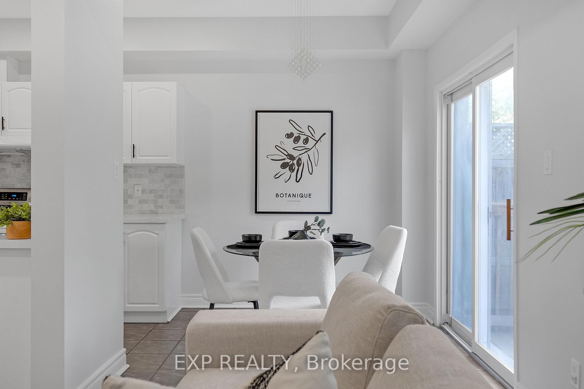212 Shadow Place photo 12
