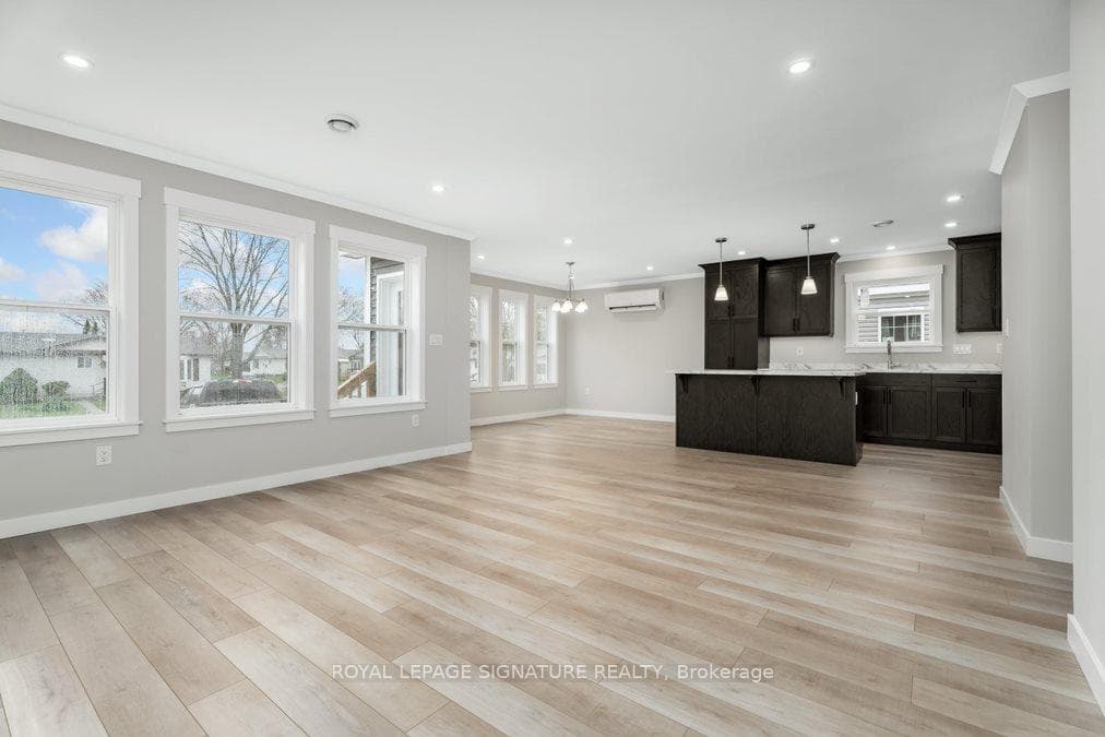 18 Briar Wood Place photo 7