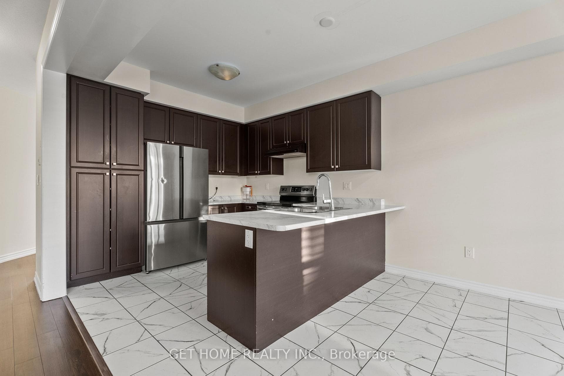 67 Lillian Way photo 17