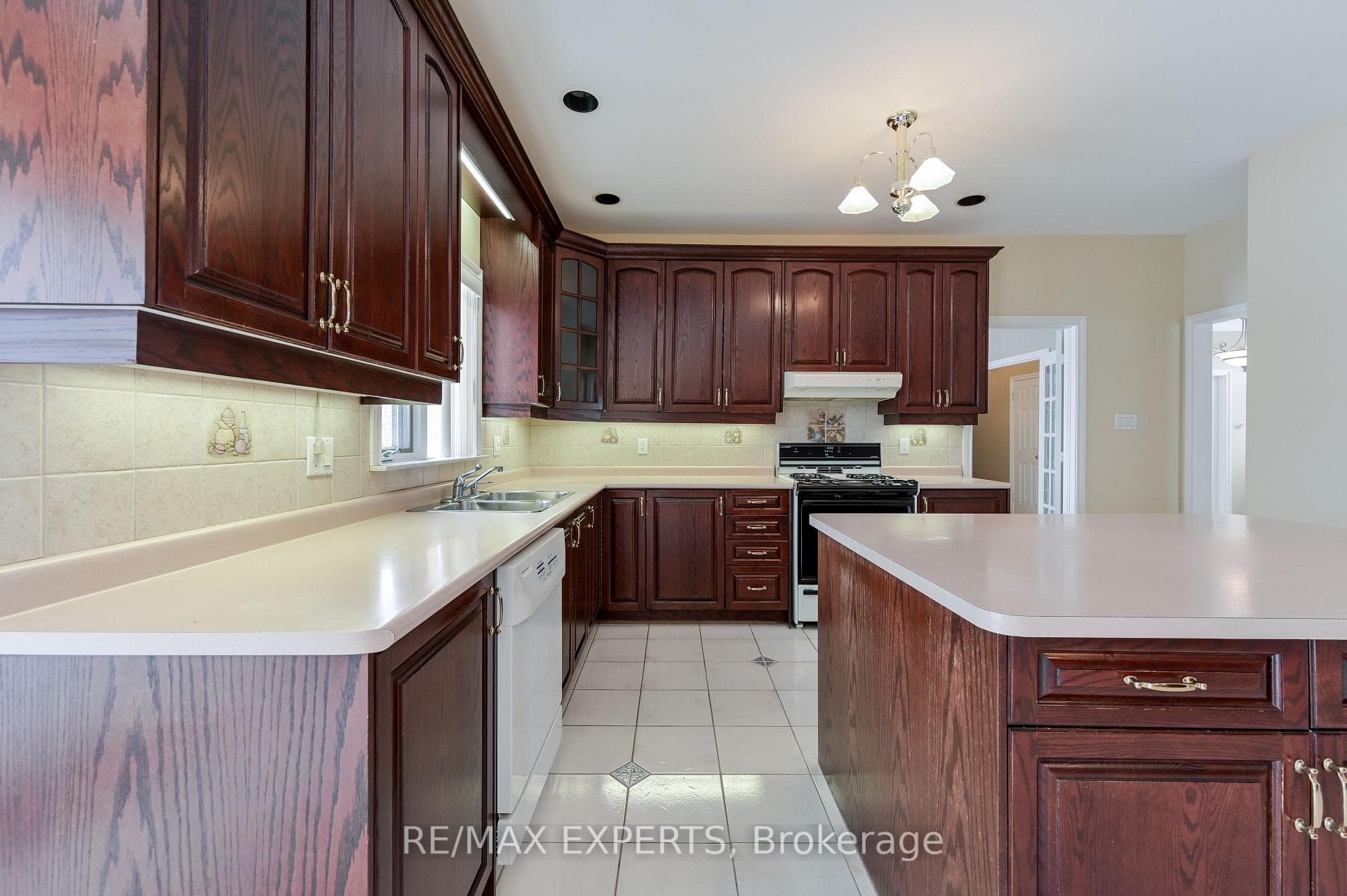 13668 Emil Kolb Parkway photo 18