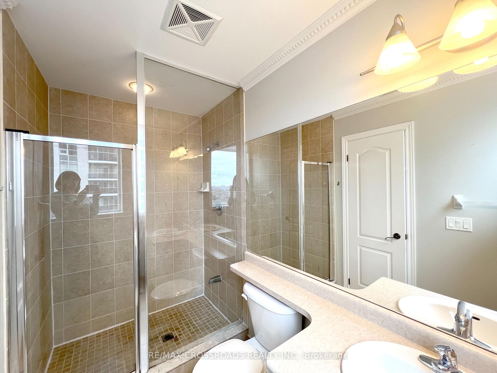 15 North Park Road Unit 1004 photo 22