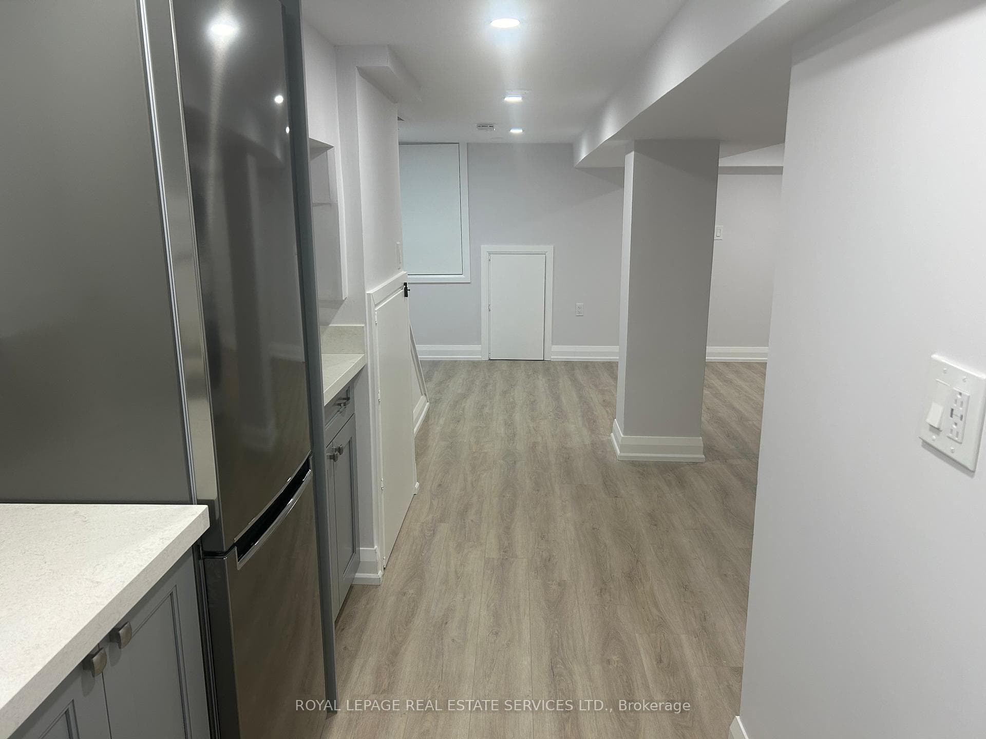 273 Glenholme Avenue Unit L photo 3