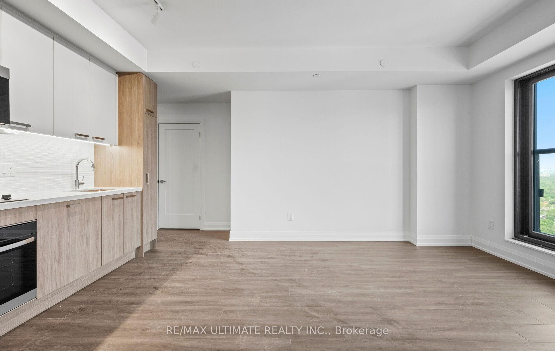 20 Soudan Avenue Unit 3411 photo 16