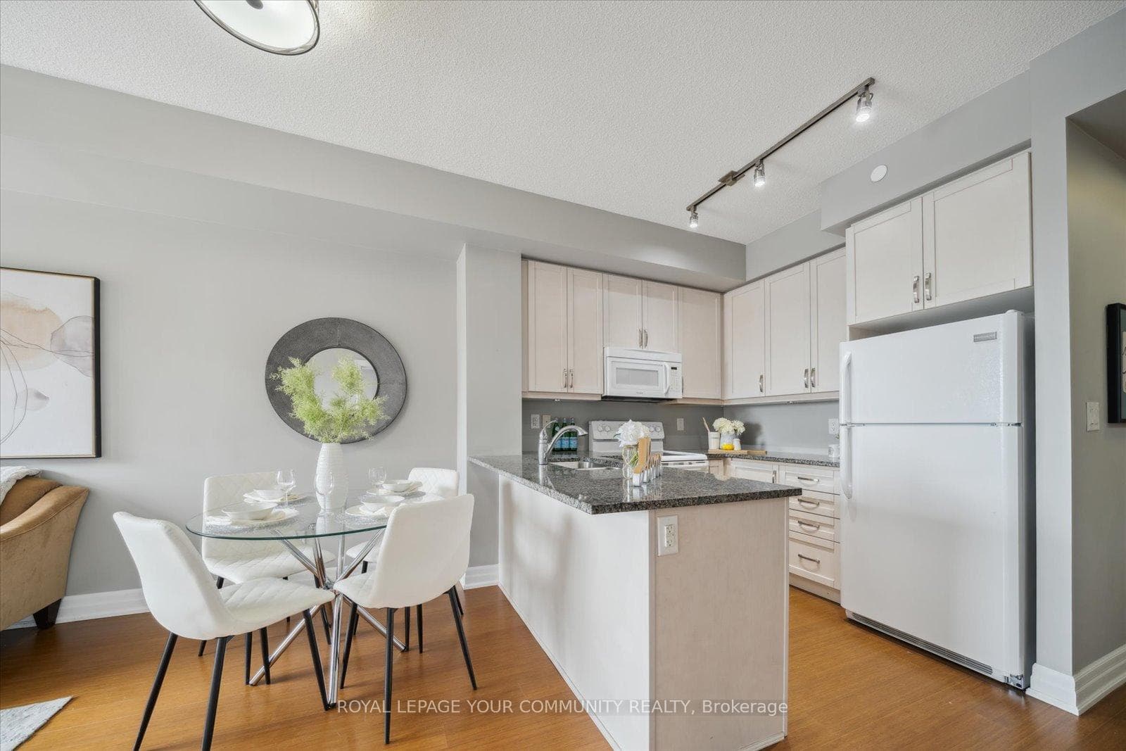 111 Civic Square Gate Unit 317 photo 6
