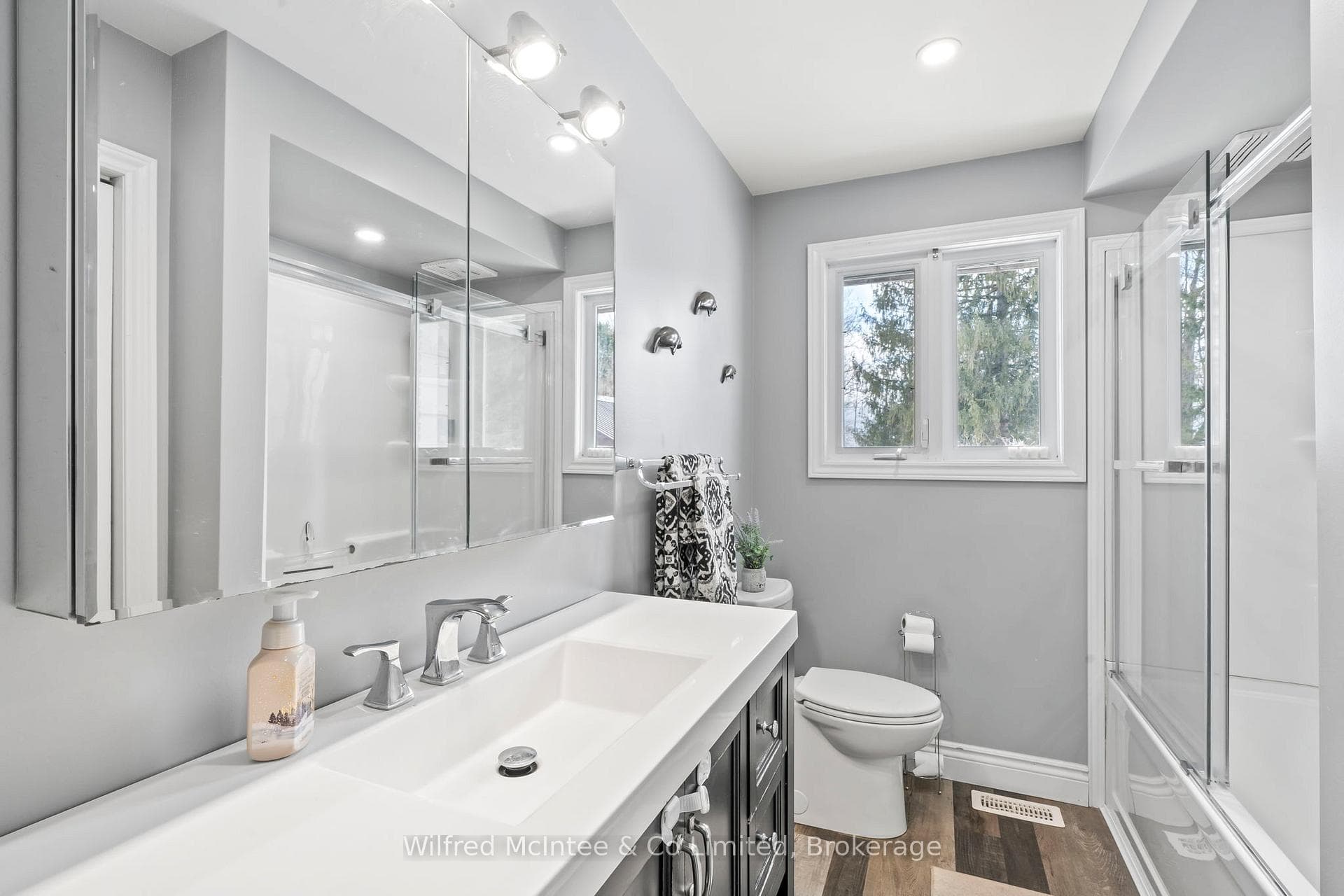 4 Pc Main Bath