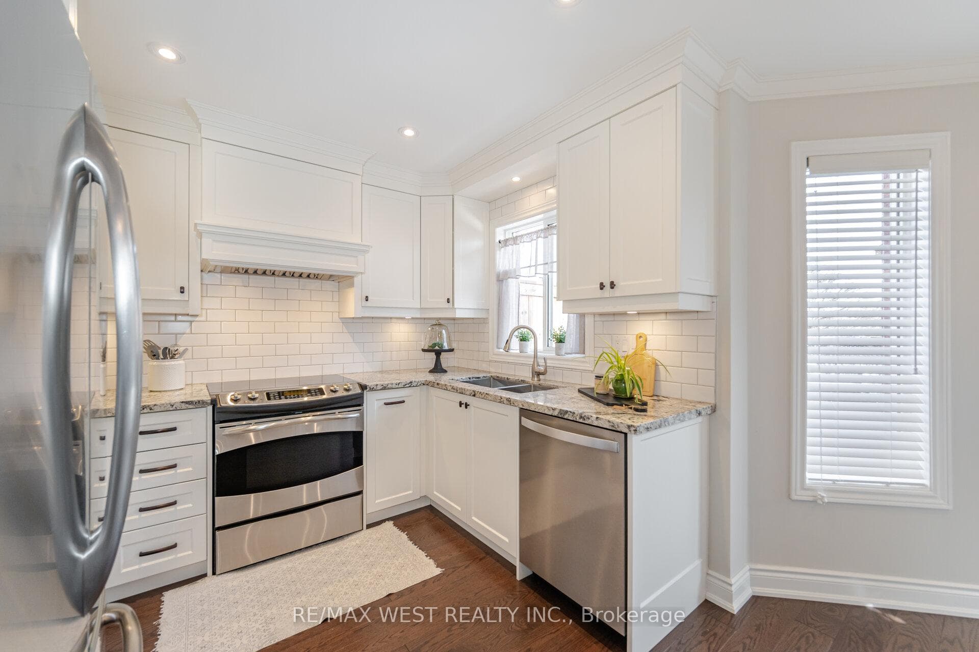 29 Tanzini Drive photo 17