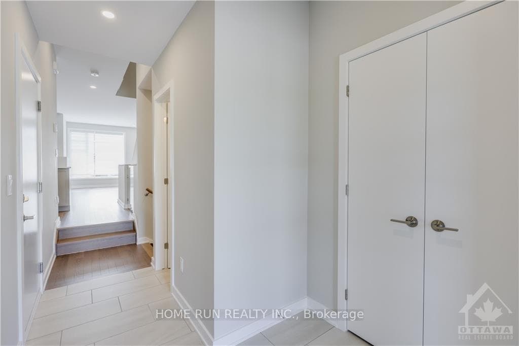 1064 KITIGAN Grove photo 3