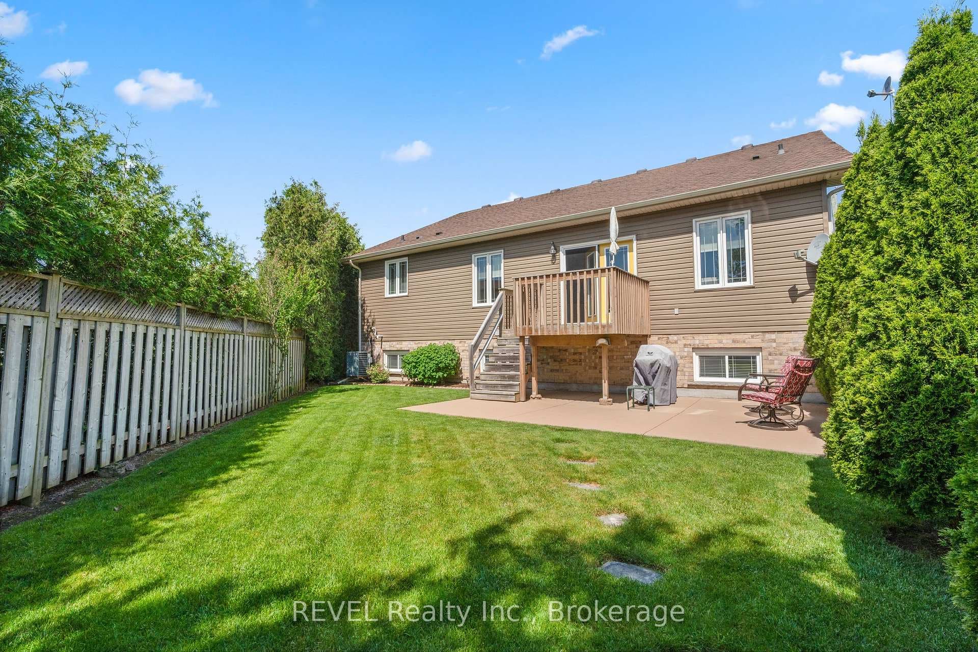 8028 Booth Street photo 39