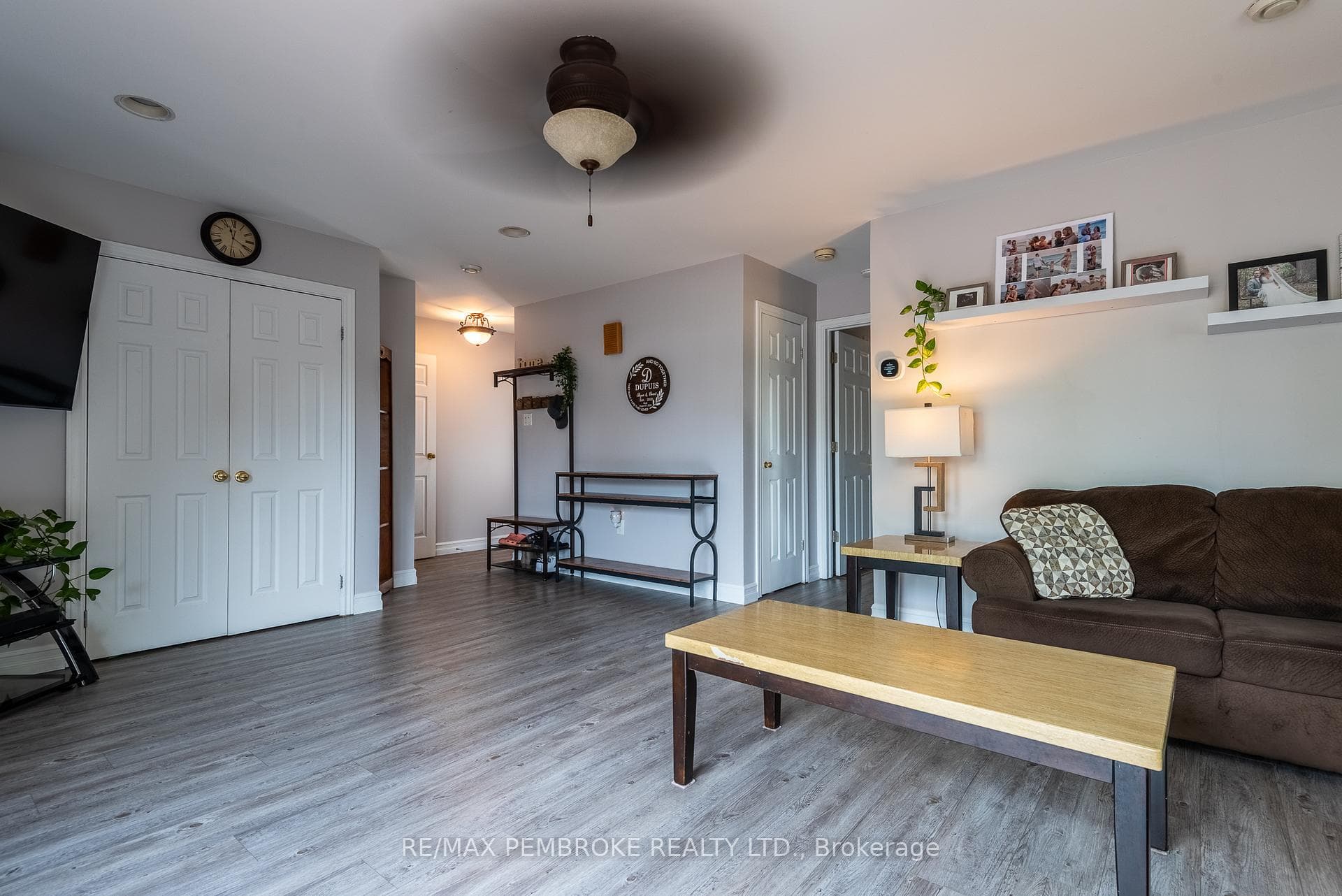 560 Boundary Road photo 13