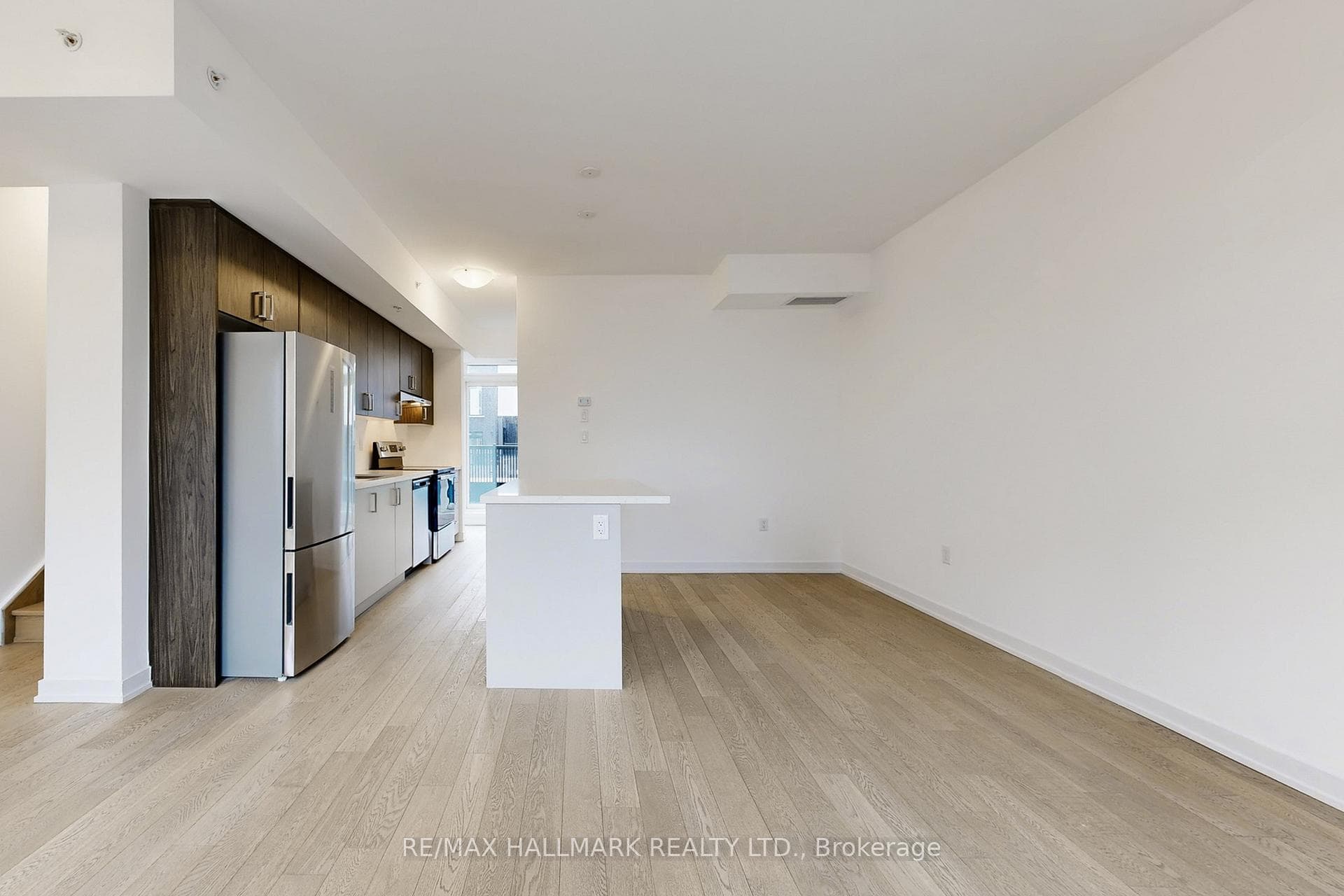 184 Angus Drive Unit 7 photo 11