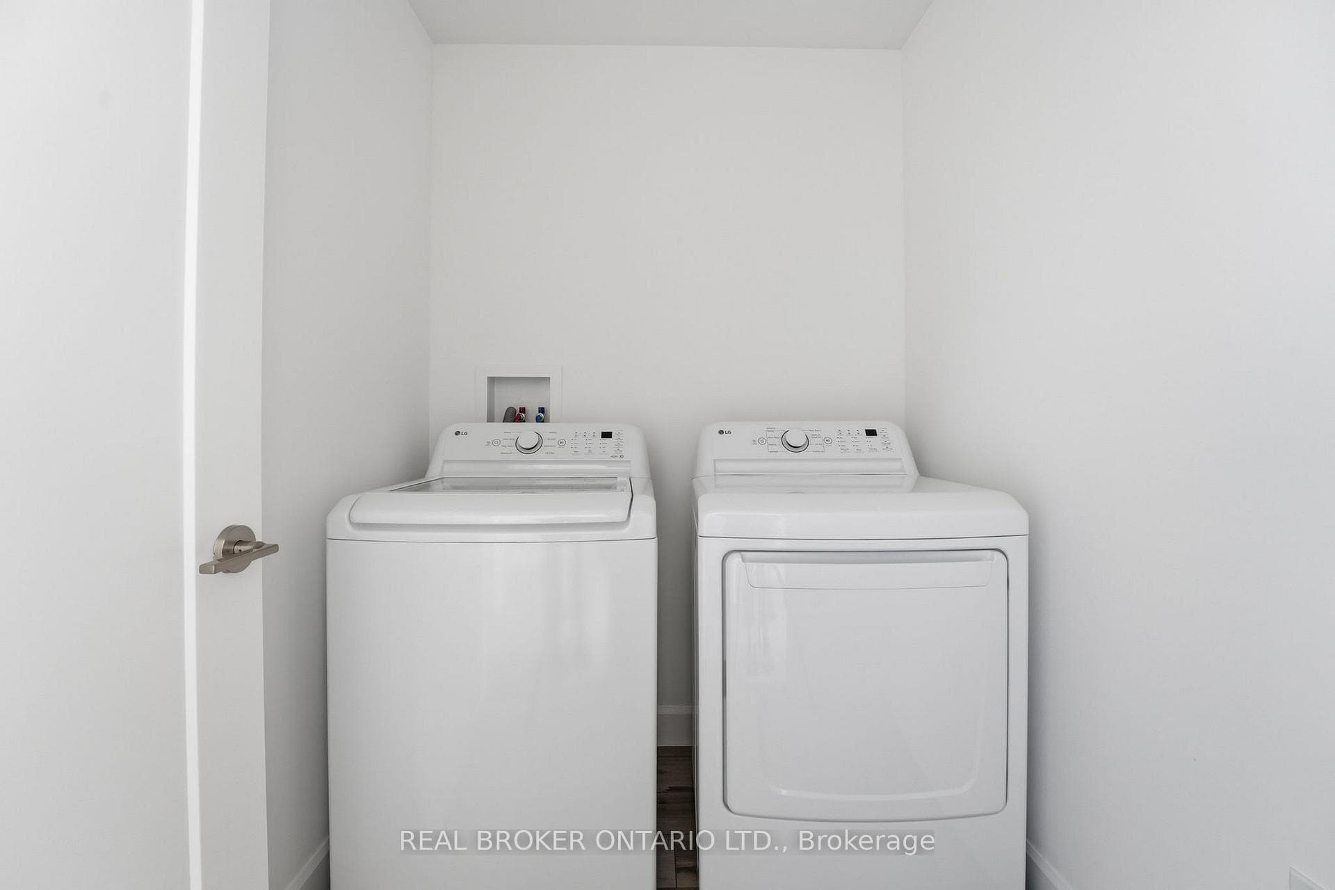 160A Concession Street photo 17