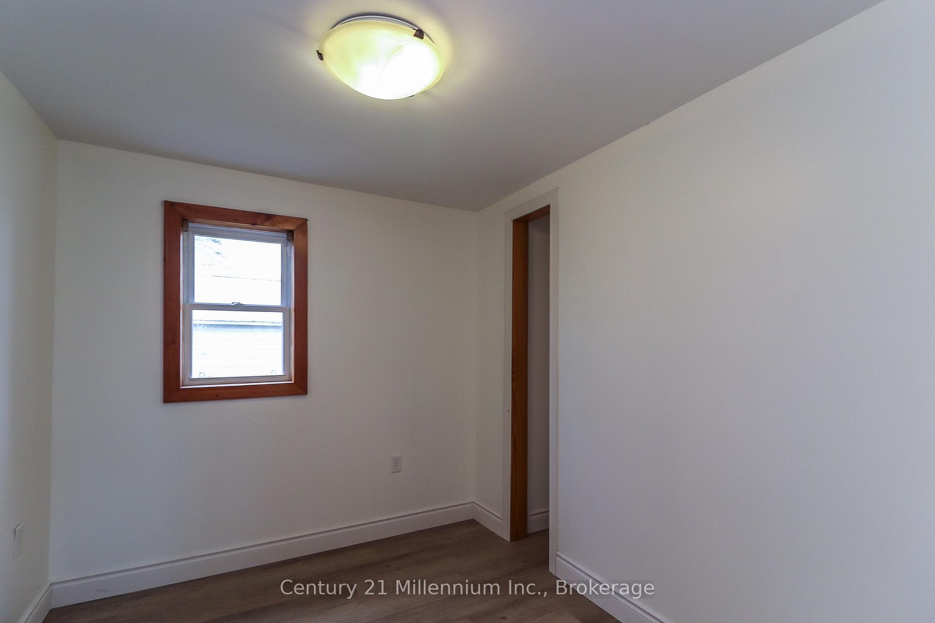 246 SUPERIOR Street photo 21