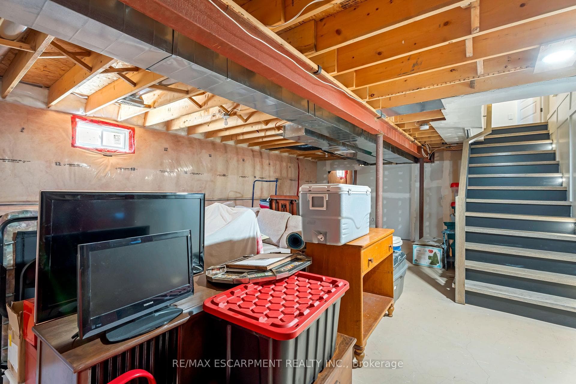 60 Garinger Crescent photo 34