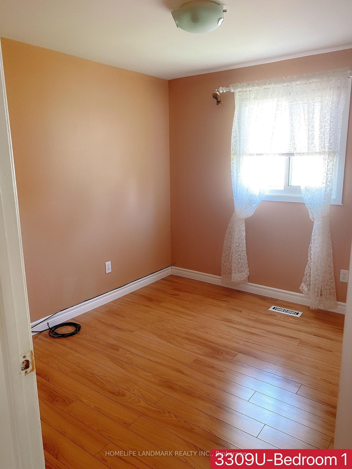 3309 Mainsail Crescent photo 12
