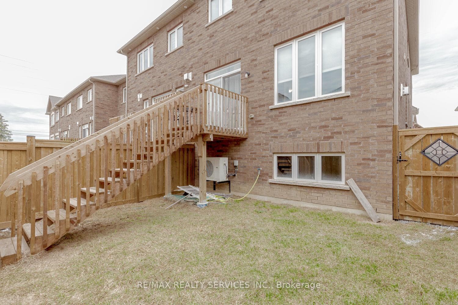 46 Benhurst Crescent photo 40