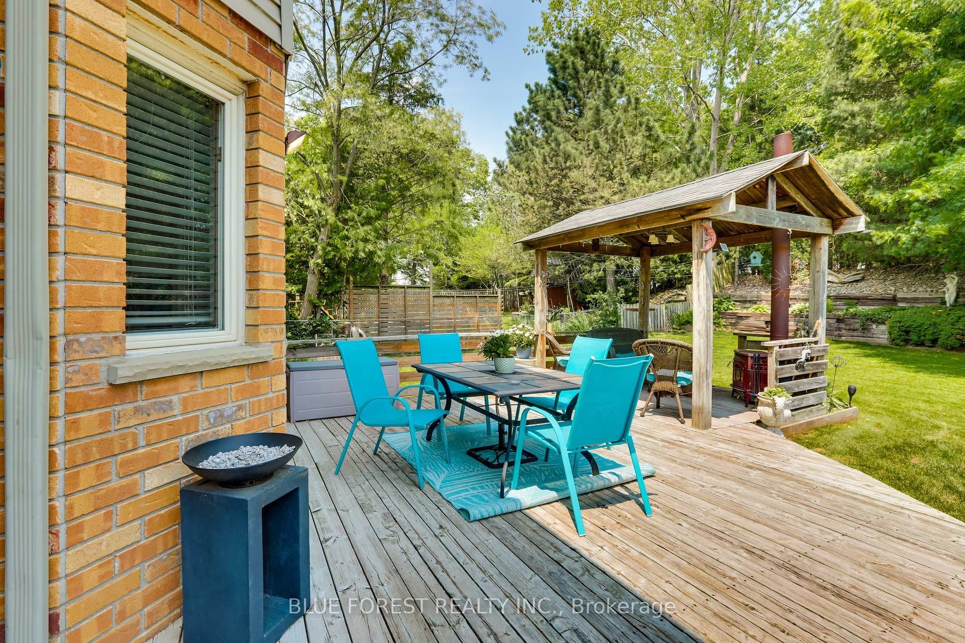 14 Eric Drive photo 38